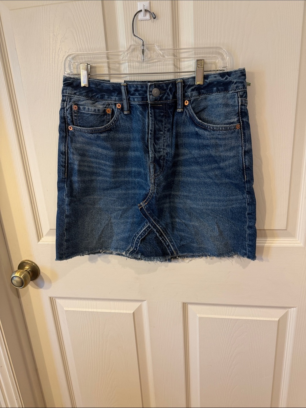 American Eagle AE77 Denim Mini Skirt in Dark Blue Sz 29.  NWT. Box39